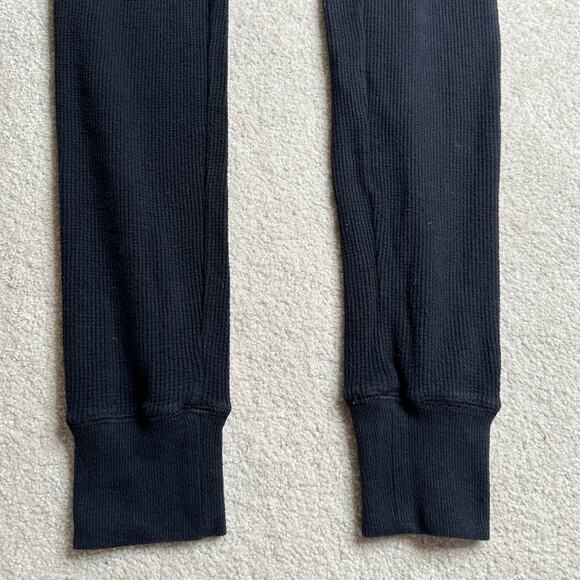 Skims: Black Waffle Leggings - Picture 8 of 9